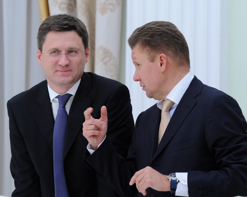 Министр энергетики РФ Александр Новак (слева) и председатель правления ОАО "Газпром" Алексей Миллер