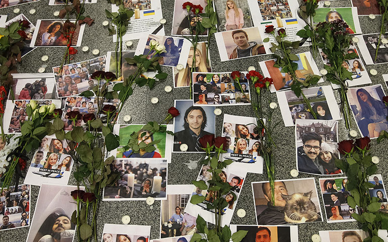 Фотографии погибших пассажиров Boeing &laquo;Международных авиалиний Украины&raquo;
&nbsp;