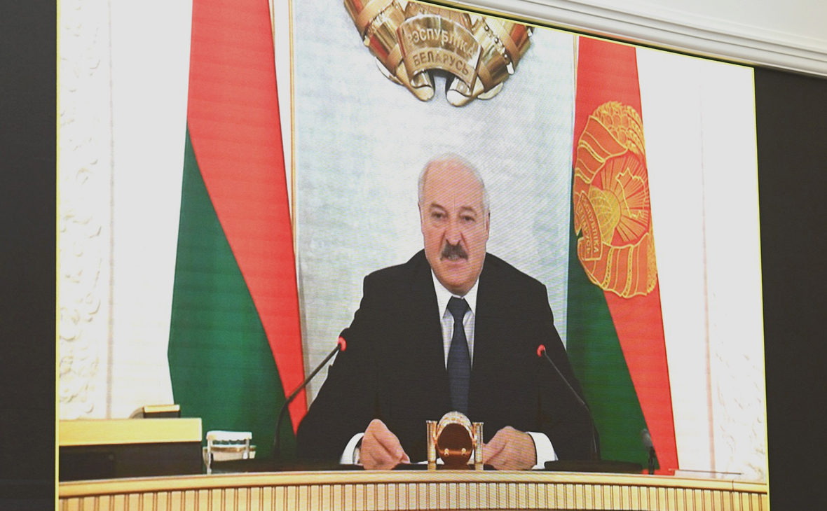 Лукашенко разрешил заочно судить уехавших из Белоруссии граждан"/>













