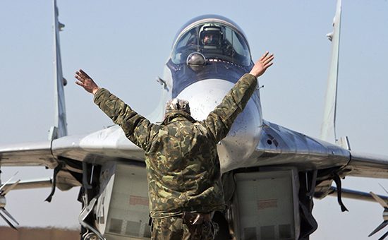 Командно-штабные учения объединенной системы противовоздушной обороны СНГ на авиабазе под Минском (архивное фото)