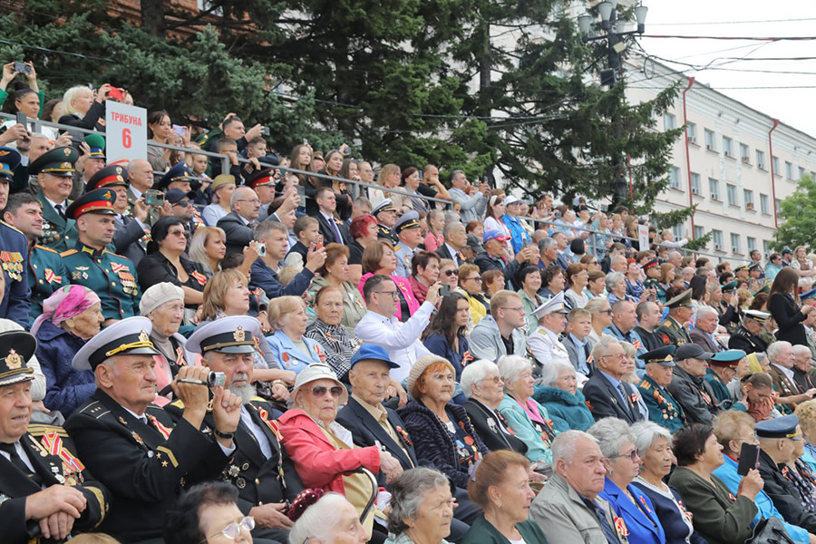 Парад, посвященный 80-й годовщине Дня Победы над милитаристской Японией и окончания Второй мировой войны в Хабаровске