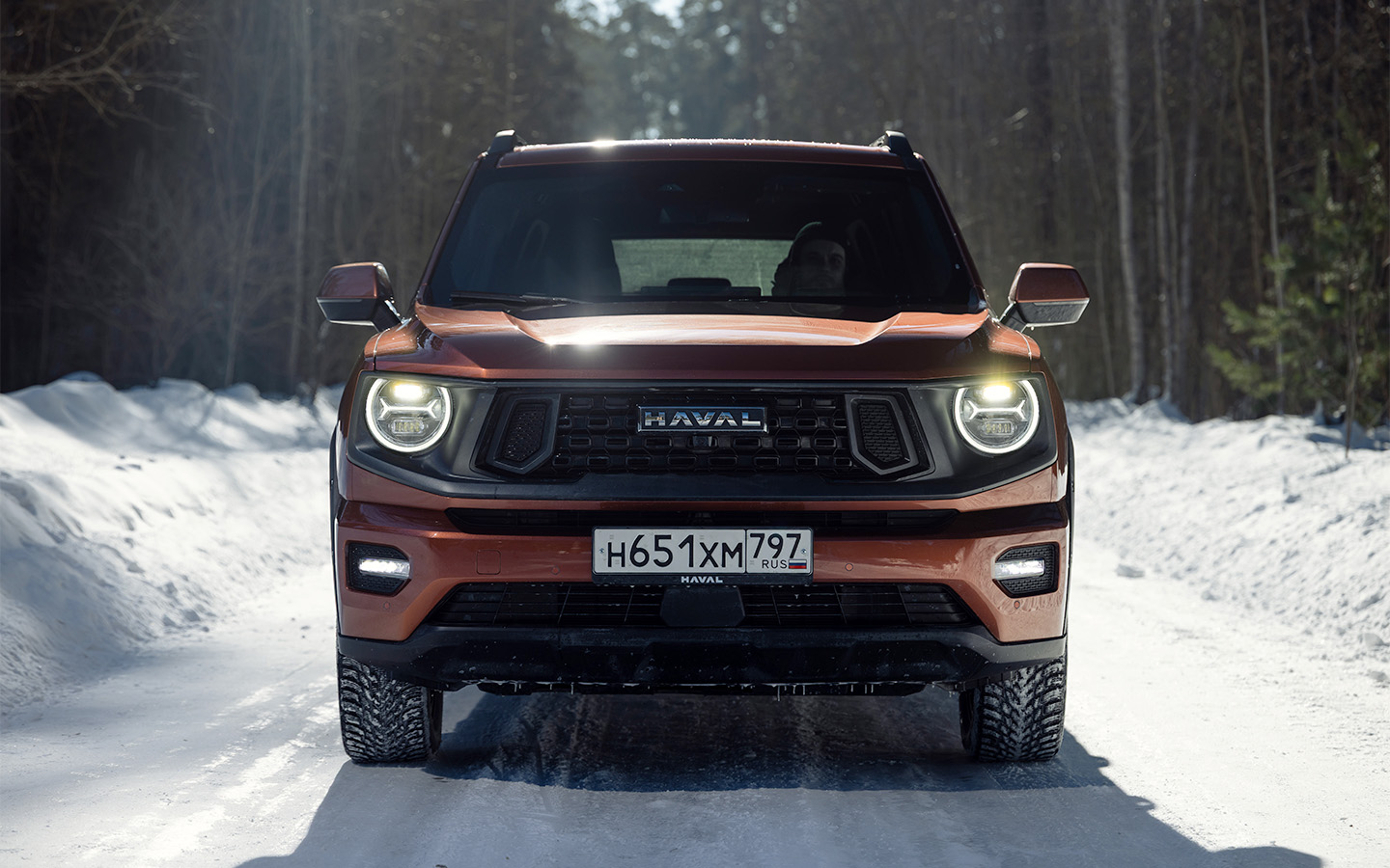 Haval H7 снаружи с обновлением вообще не изменился, но комплектаций стало меньше: отныне только две