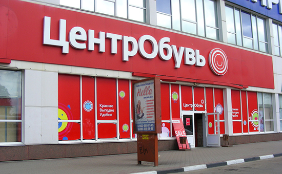 Крупнейший продавец обуви в России получил иски на 230 млн руб.