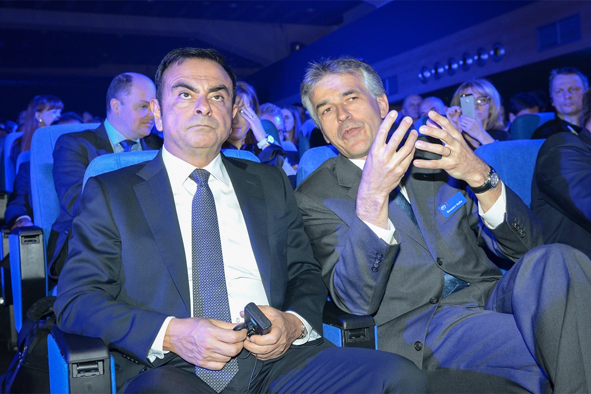 Президент и вице-президент автомобильного альянса Nissan Motor Corporation Карлос Гон и Винсент Кобе