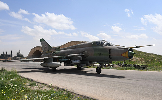 Самолет сирийских ВВС на авиабазе&nbsp;Шайрат. 8 апреля 2017 года



