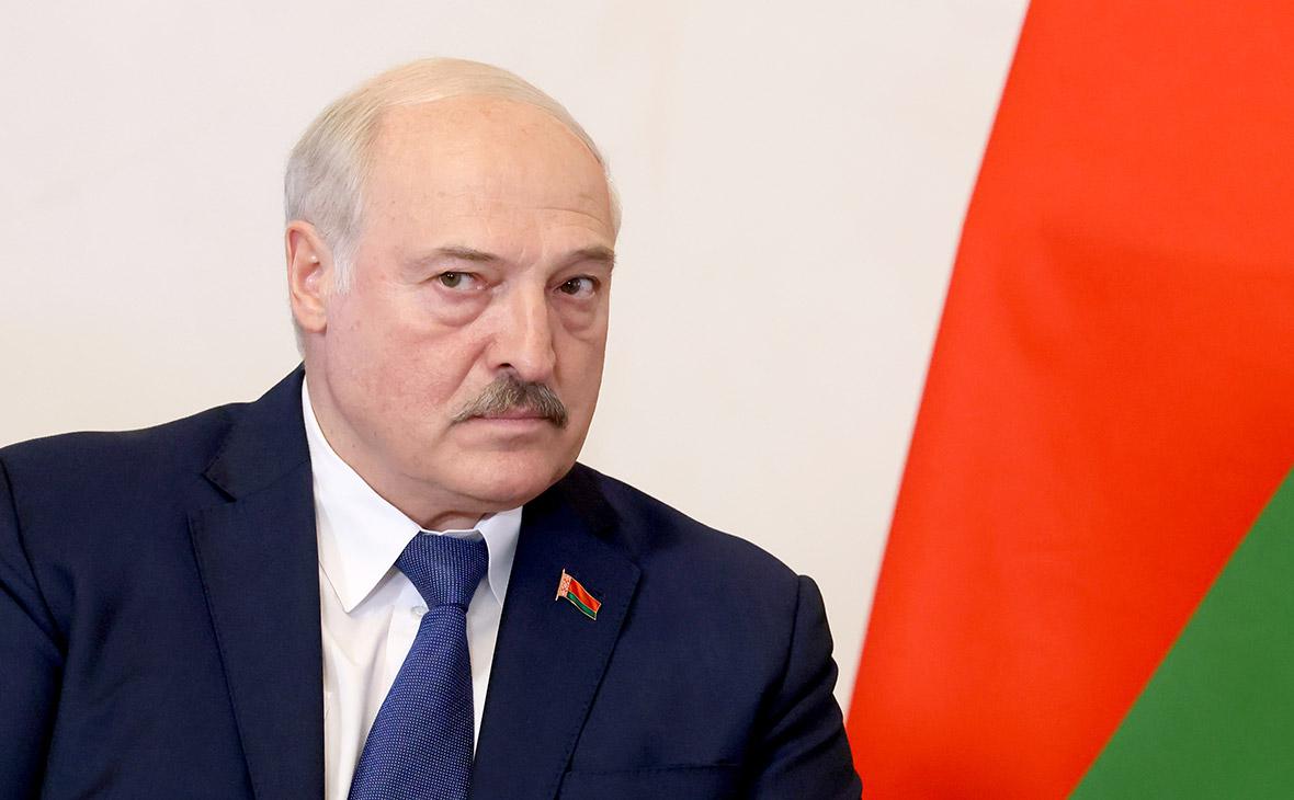 Лукашенко пожалел, что оставил процедуру выборов президента без изменений