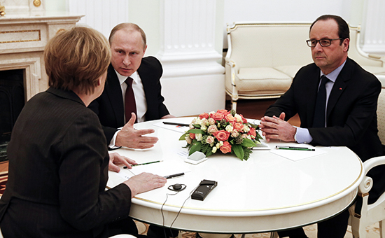 Ангела Меркель, Владимир Путин и Франсуа Олланд (слева направо)