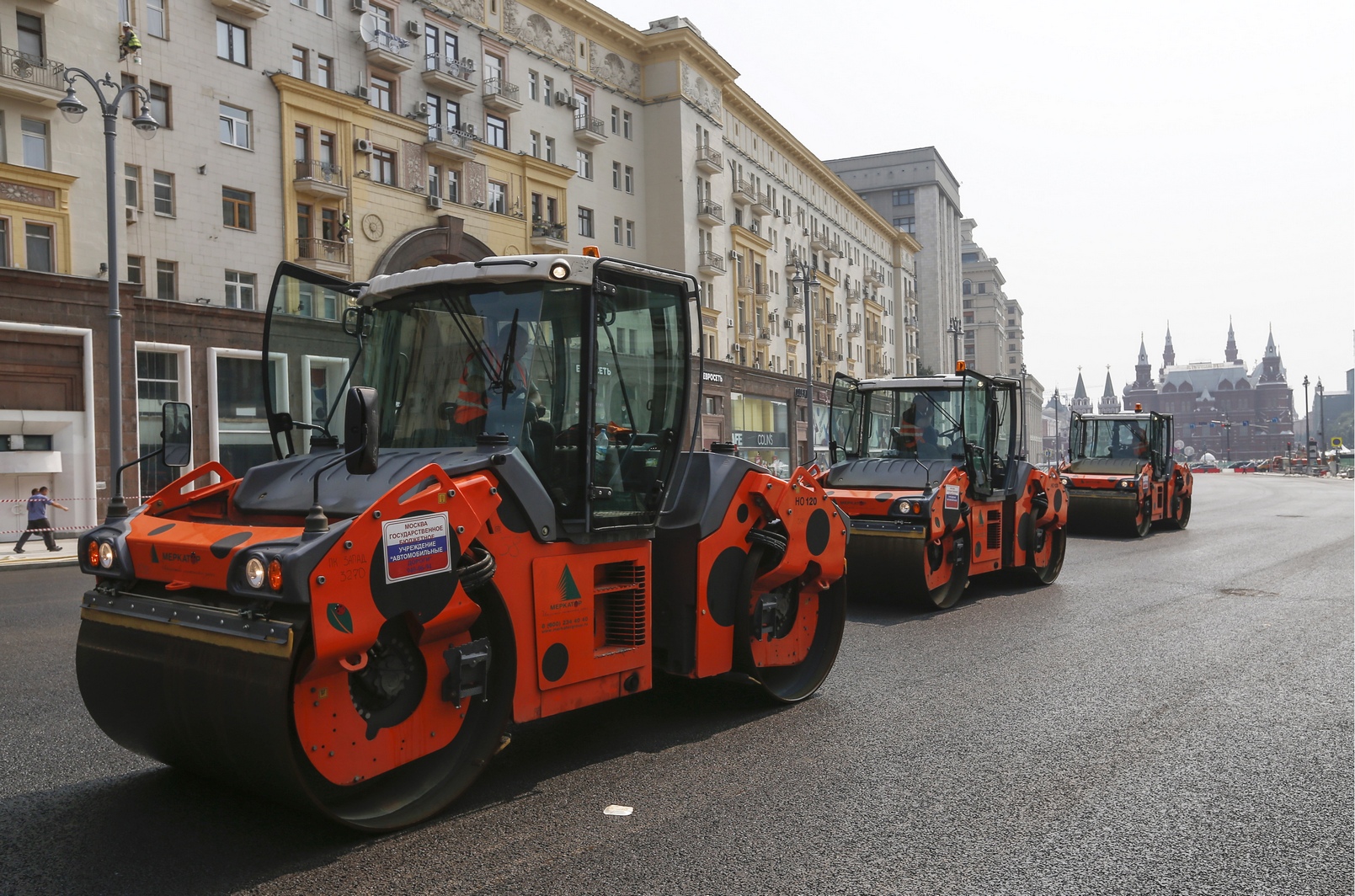 На Тверской улице положили асфальт. Фоторепортаж :: Город :: РБК  Недвижимость