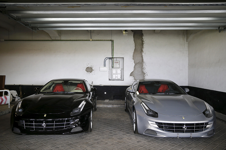 Два Ferrari, подаренные&nbsp;Хуану Карлосу премьер-министром ОАЭ