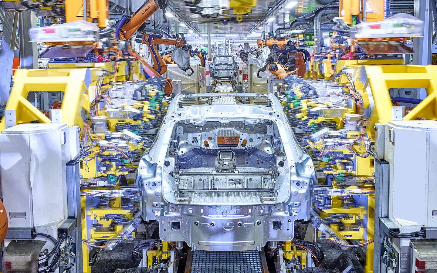 Audi начала серийное производство нового кроссовера Q4 e-tron