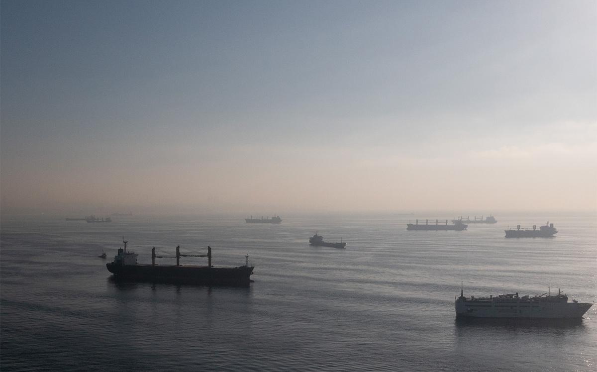Минобороны выдало предупреждение для кораблей, следующих в порты Украины