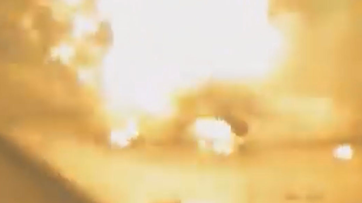 Полыхала вся площадь: кадры взрыва газовоза в столице Монголии