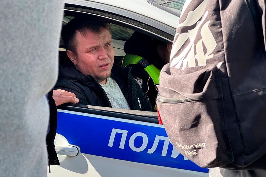 Евгений Крусев, водитель такси, наехавший на автобусную остановку на улице Вишневского, Казань, 10 марта 2025 года