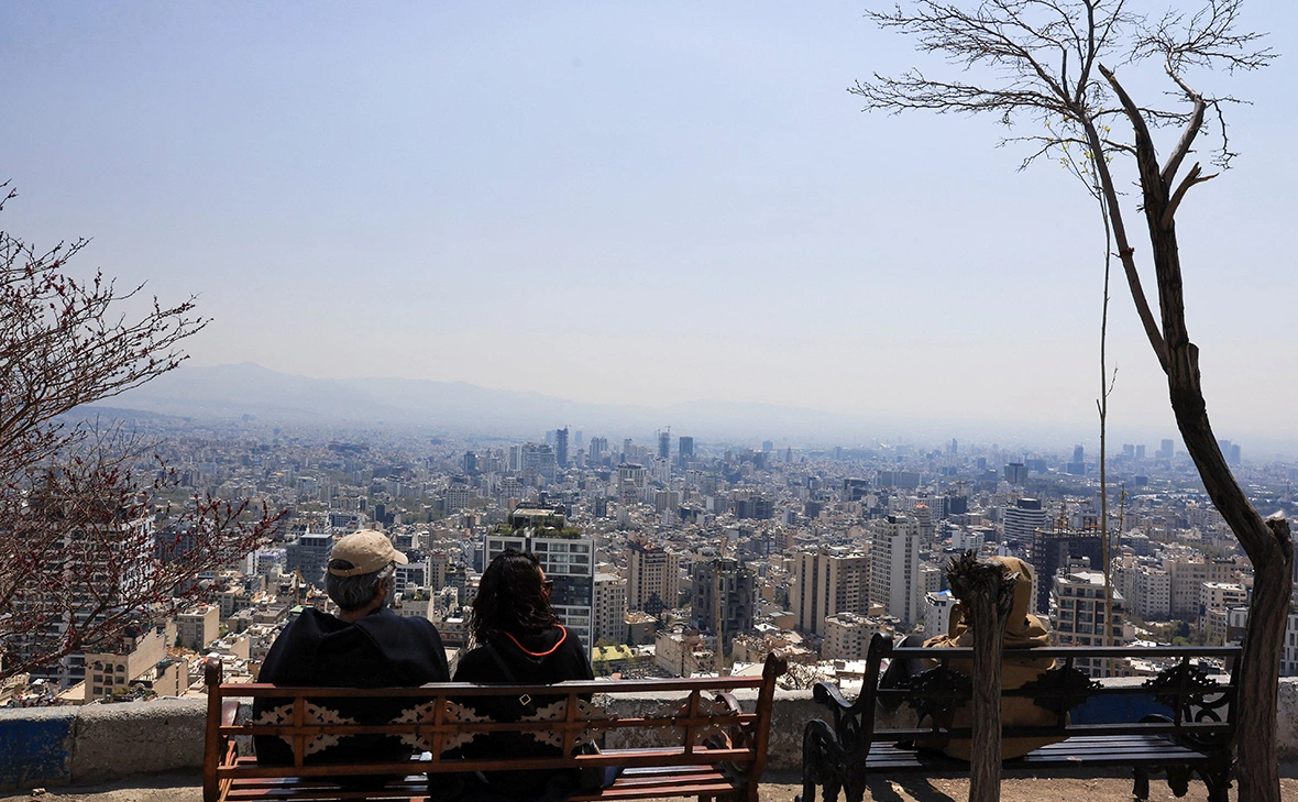 Thaier Al-Sudani / Reuters
