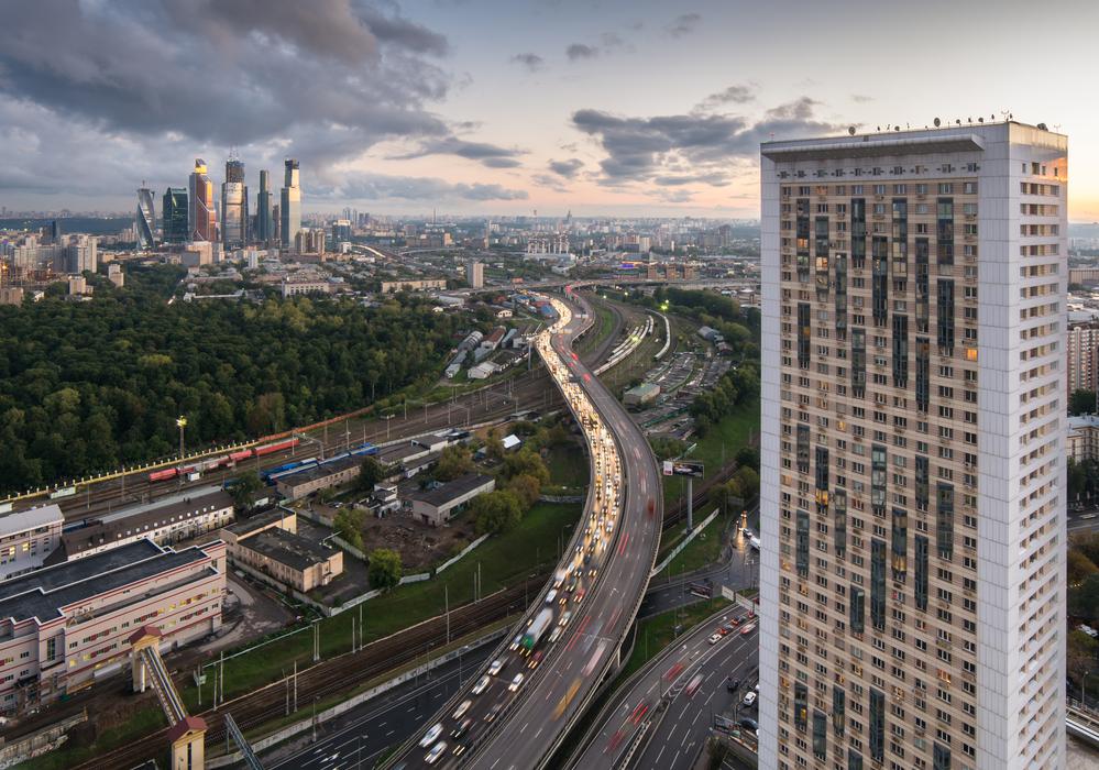 Дома в Хорошевском районе на фоне &laquo;Москва-Сити&raquo;