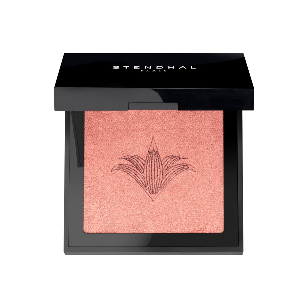 Румяна для сияния лица Illuminating Blush, оттенок 301 Rose Nevada, Stendhal, 2999 руб. («Рив Гош»)