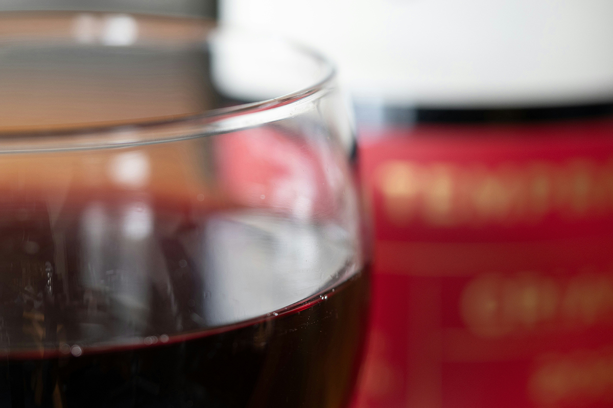 В том случае, если акциз на вино в России все же повысят, как и предложило 29 сентября правительство, стоимость продукта для покупателей может вырасти на 50&ndash;100 руб. за бутылку