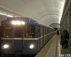 Смольный "раздробил" Красносельско-Калининскую ветку метро