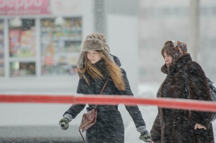 Снегопад в Москве: видео и фото зимнего коллапса в городе