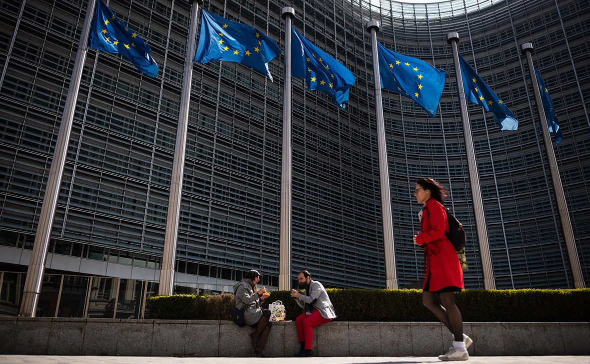 Leon Neal / Getty Images