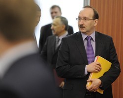 ЦИК готов обсудить вопрос "дисквалифиции" с Г.Явлинским и Д.Мезенцевым