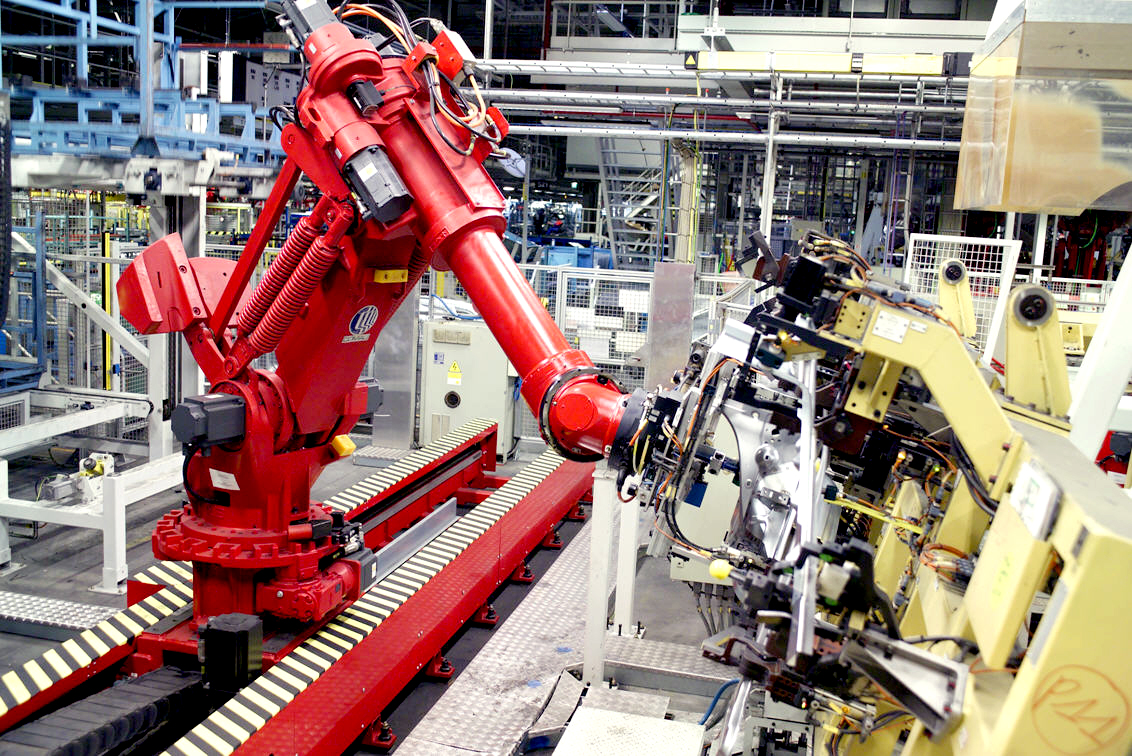 Предприятия РТ начнут внедрять отечественную робототехнику в производство