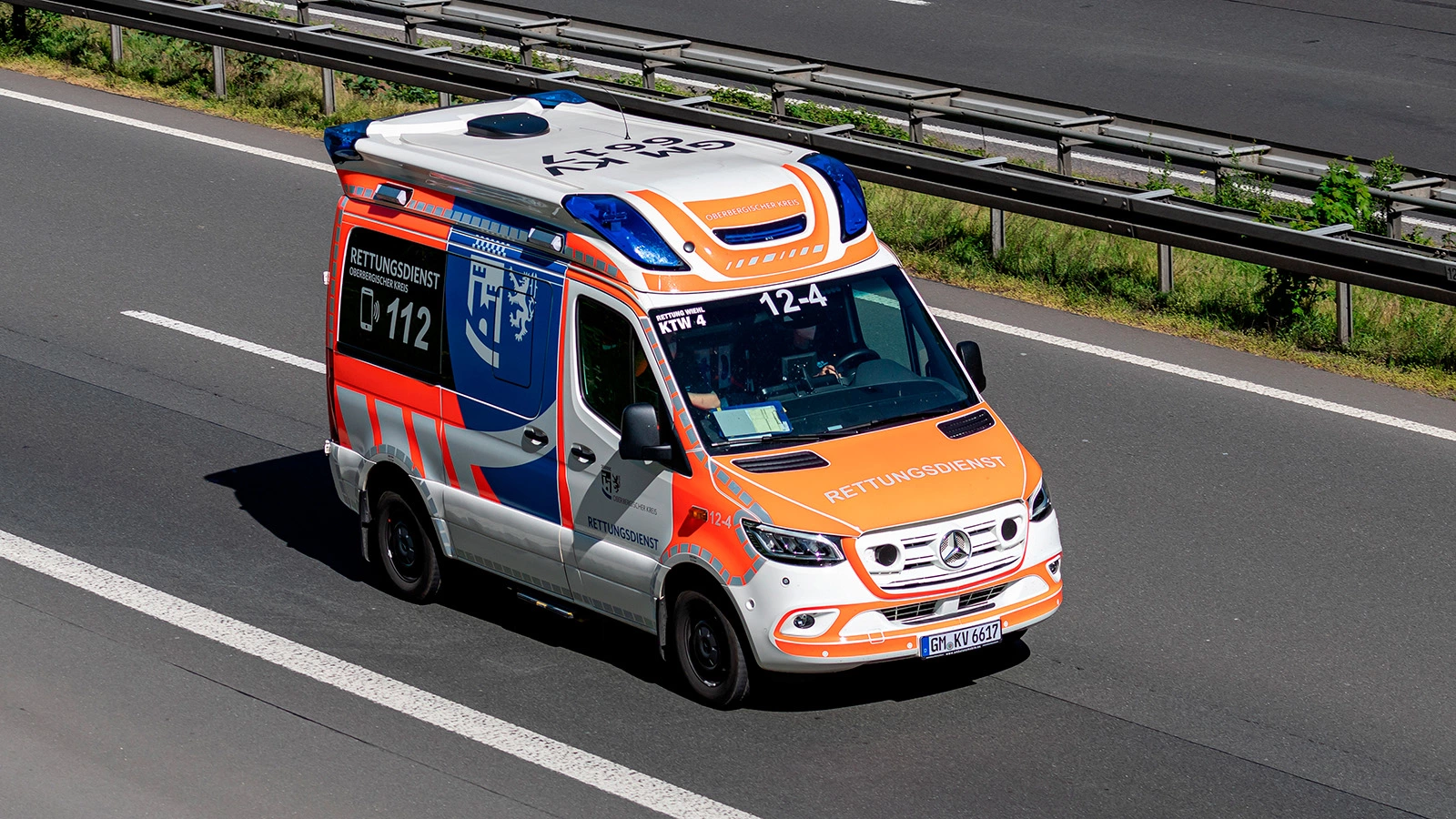 В Германии мужчина застрял в лифте и провел там 4 дня