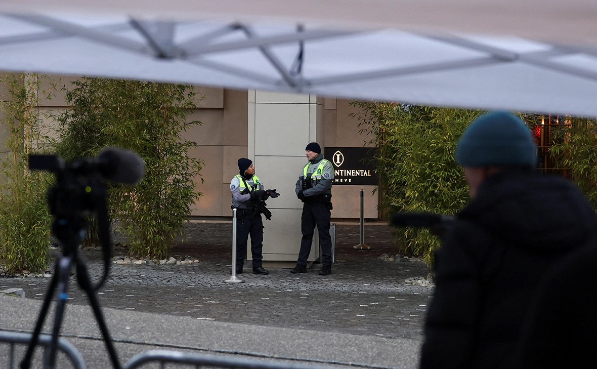 Pierre Albouy / Reuters