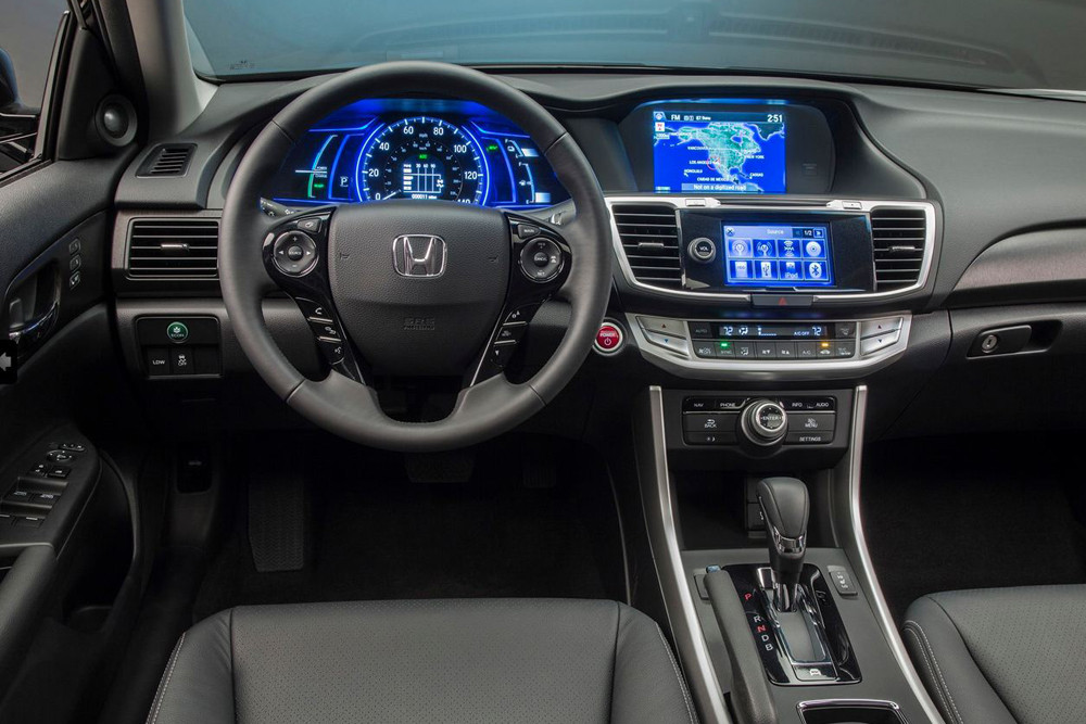Honda рассекретила гибридный Accord