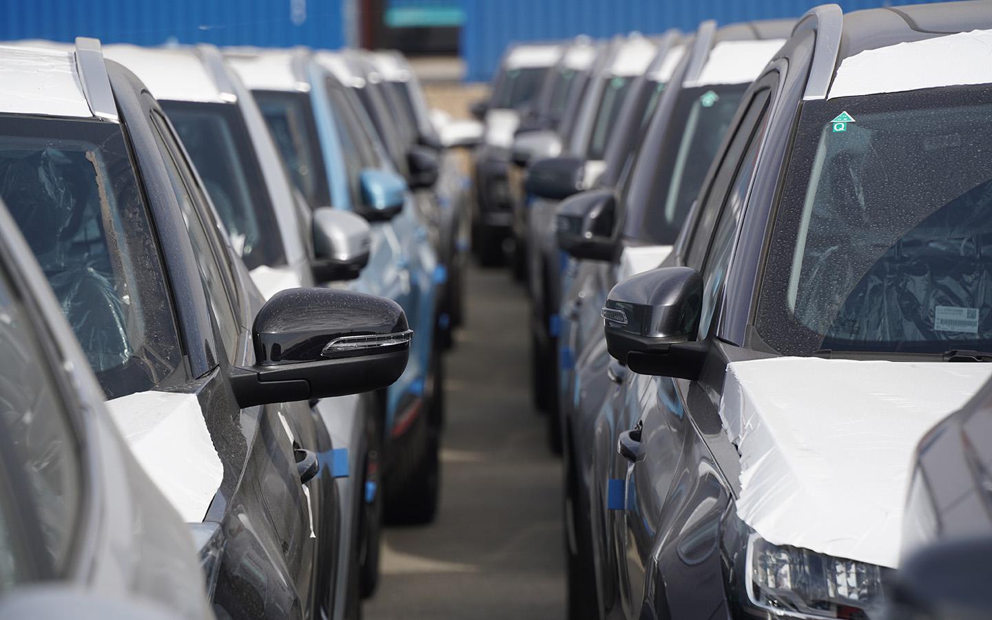 Продажи на авторынке в России поставили новый рекорд. Причины и цифры