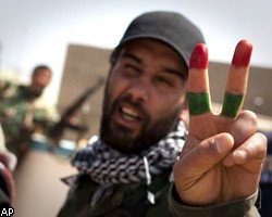 Запад сбрасывает над Ливией антиправительственные листовки