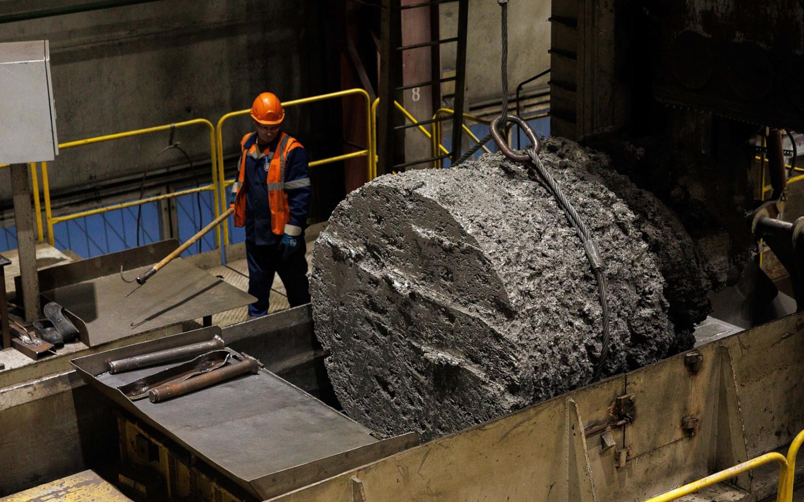 Работа Соликамского магниевого завода