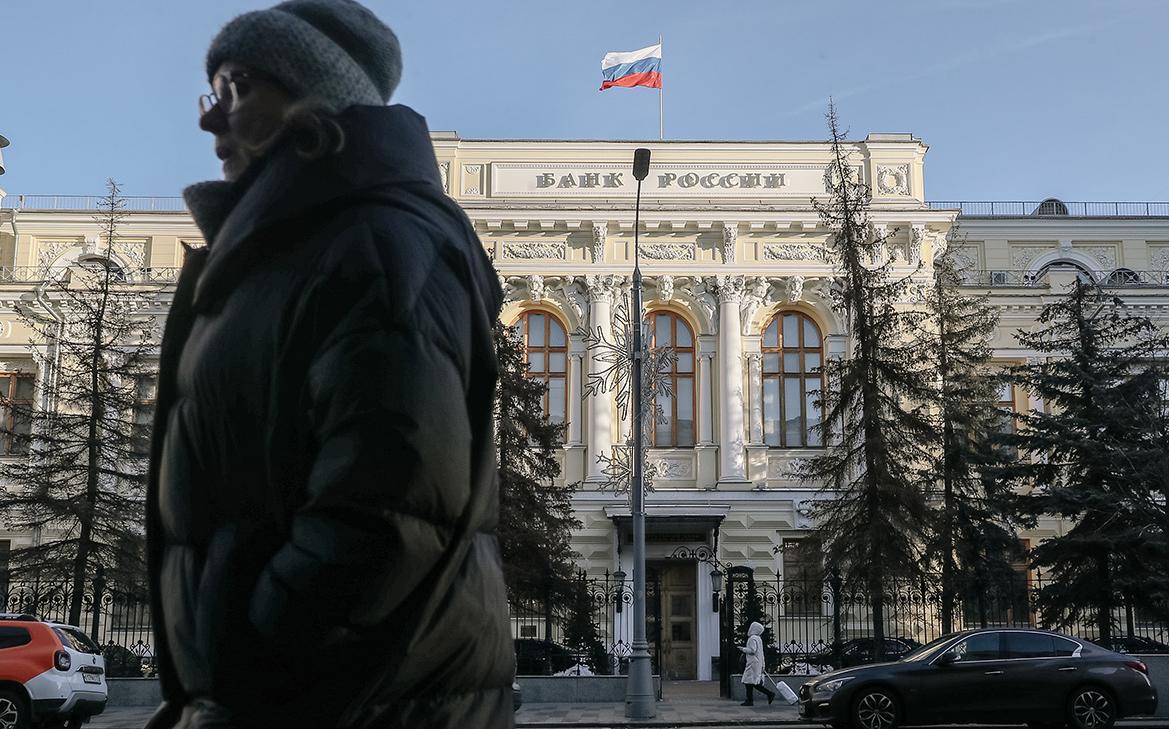 ЦБ назвал недопустимой роль банков как «окна» для зарубежного крипторынка