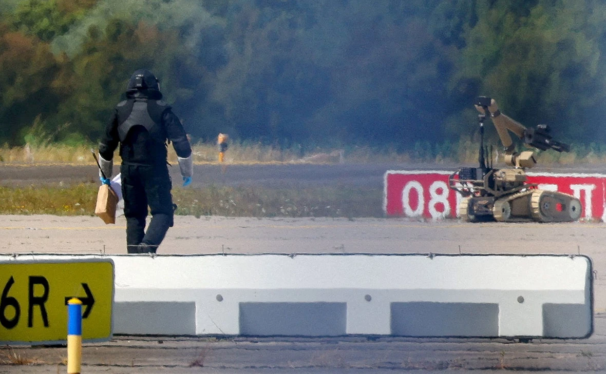 Axel Schmidt / Reuters