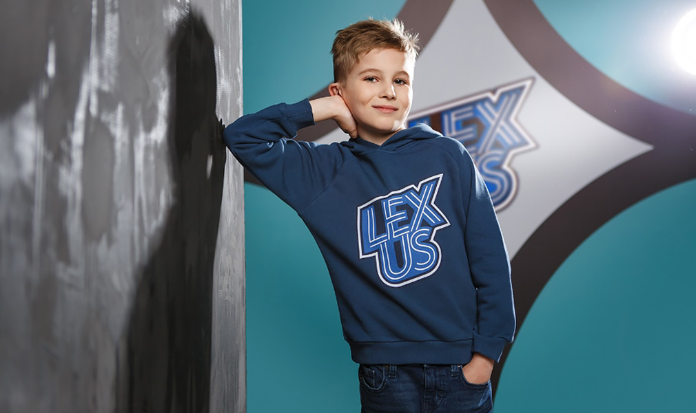 Lexus представил детскую коллекцию одежды и аксессуаров