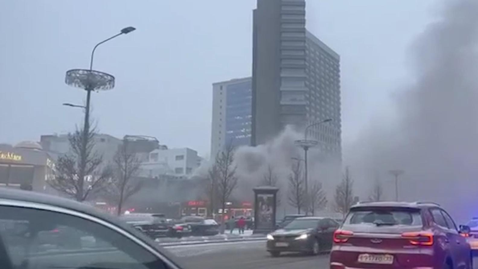 На Новом Арбате в Москве загорелся ресторан. Видео