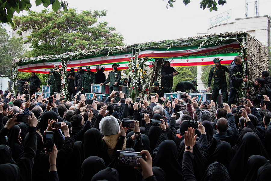 Церемония прощания началась в иранском городе Тебризе