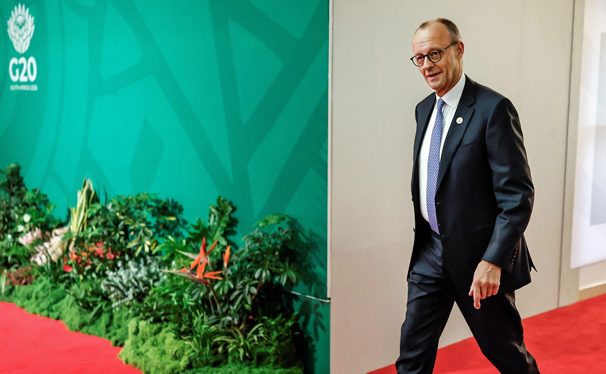 Marco Longari / Reuters