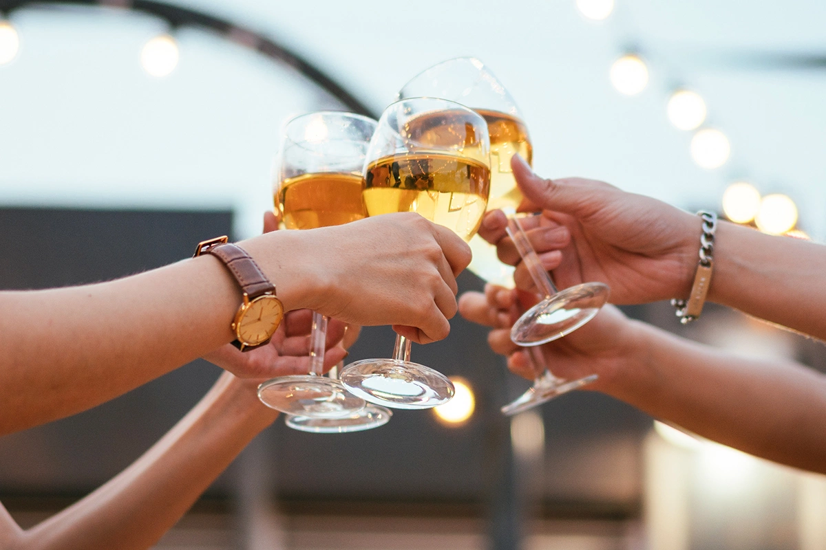 Почти ₽3 млн за винный уик-энд. Во Флориде устроят роскошный ужин с вином