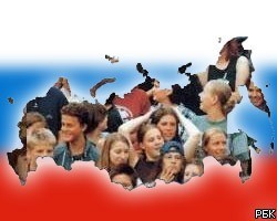 Опрос: 35% россиян проведут отпуск дома