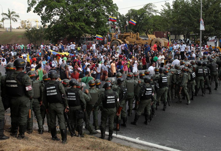 "Кастрюльный бунт" в Венесуэле