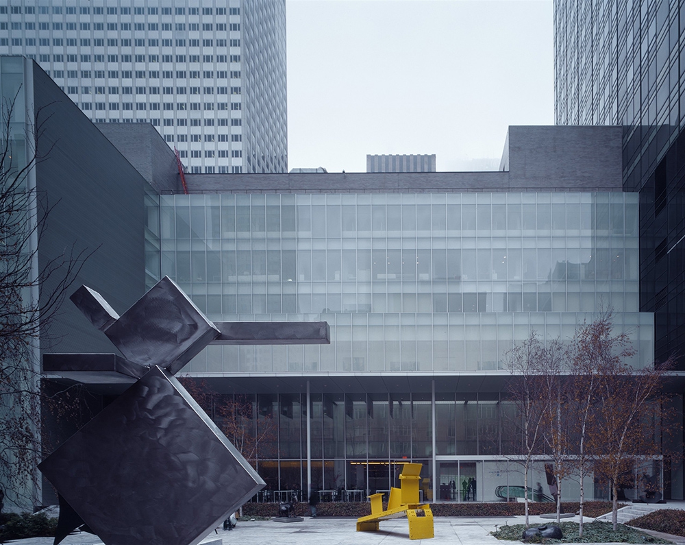 Музей современного искусства на Манхеттене в Нью-Йорке