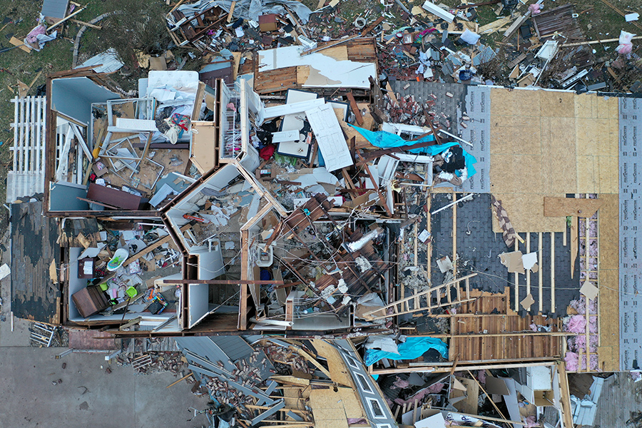 Президент США Джо Байден распорядился выделить помощь властям Кентукки из-за торнадо