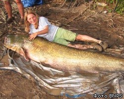 Британская девочка поймала самую большую рыбу в Европе 