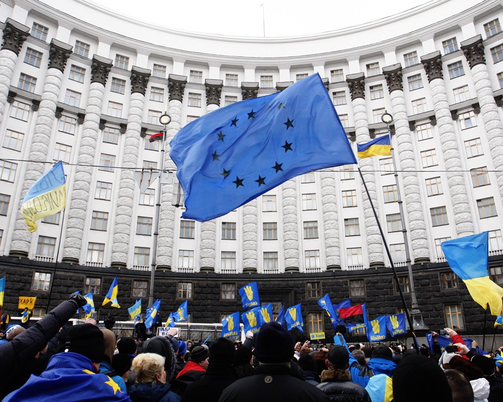 Евромайдан: народный бунт, напугавший правительство. Онлайн