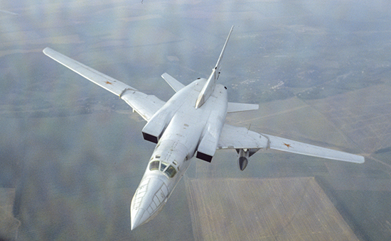 Российский стратегический бомбардировщик Ту-22М
