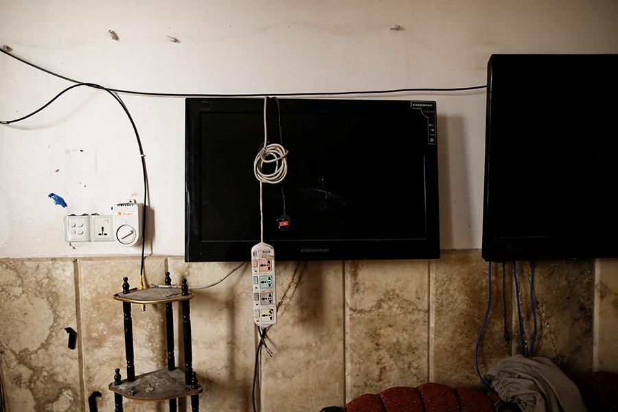Поврежденные мониторы в&nbsp;комнате, которая использовалась террористами как&nbsp;командный пункт
