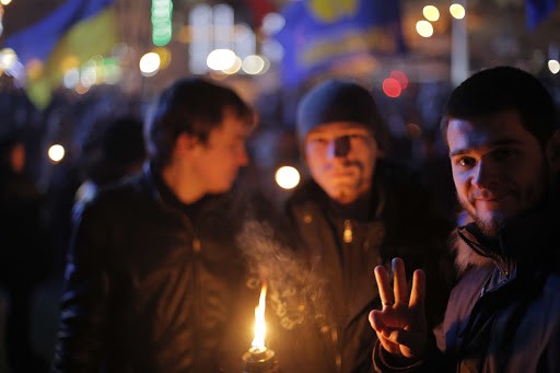 В Киеве националисты устроили факельное шествие в честь С.Бандеры