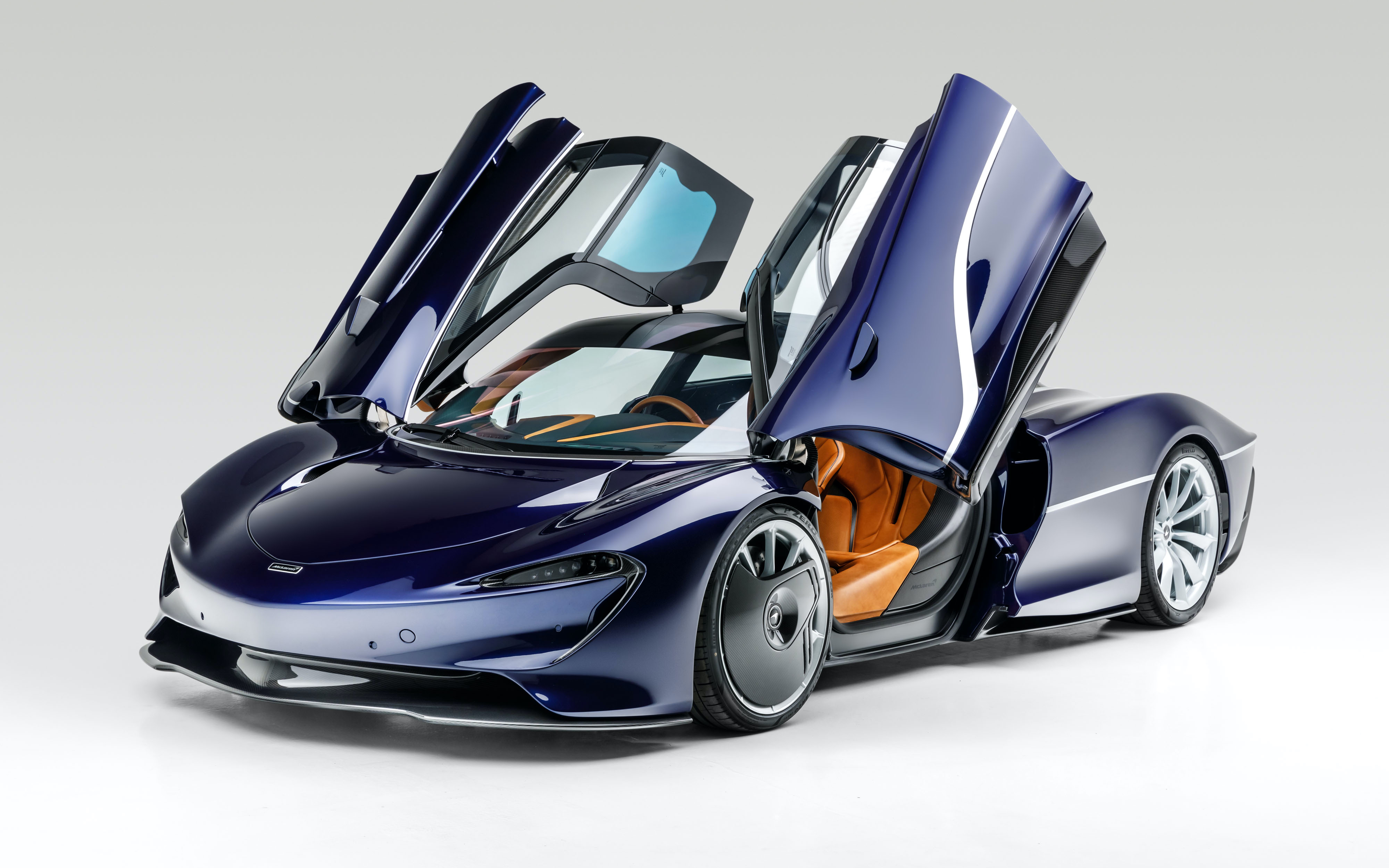 В США на аукционе продают редчайший McLaren Speedtail 2020 года