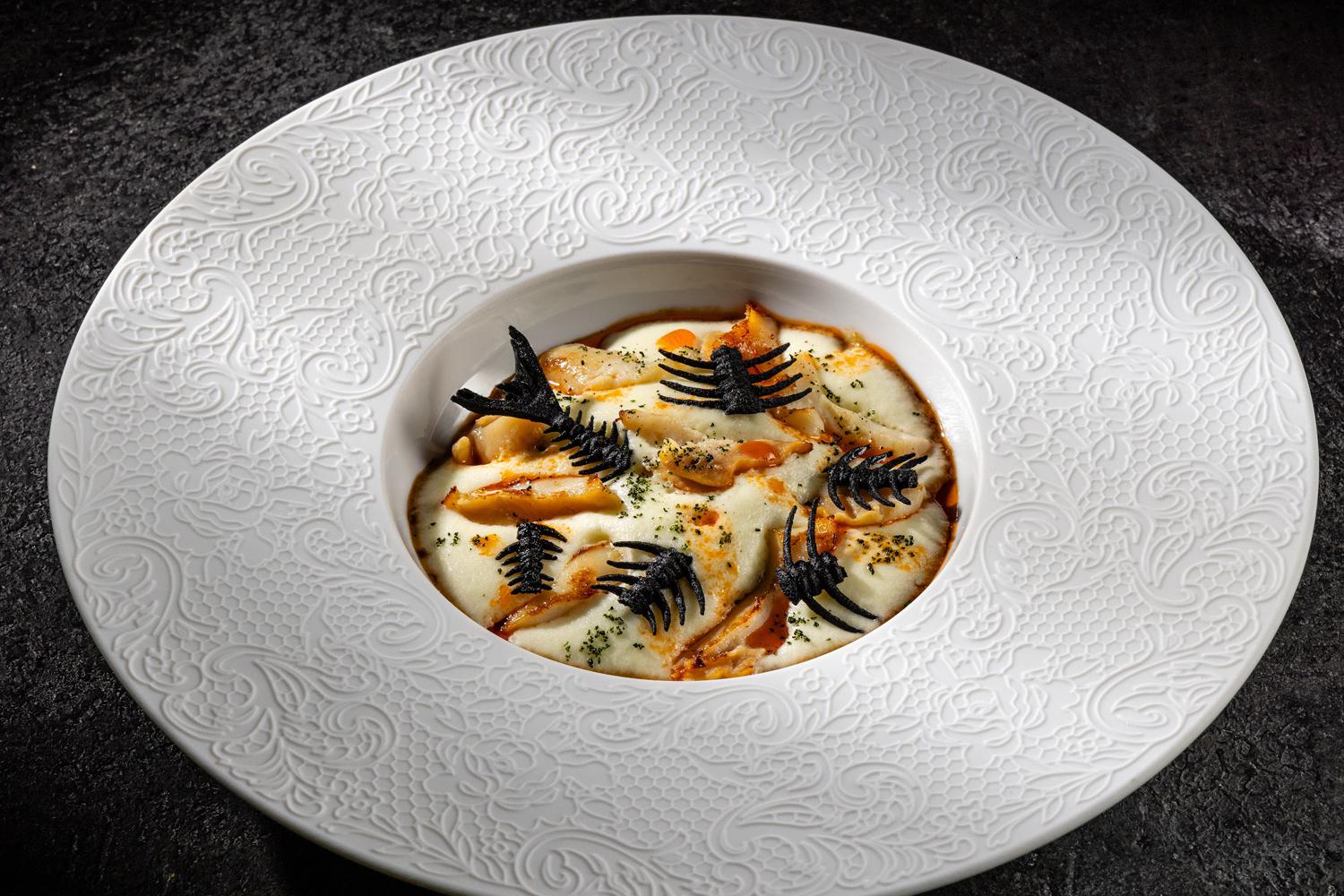 Трубач с белыми грибами и воздушным картофелем в ресторане «Брунелло»